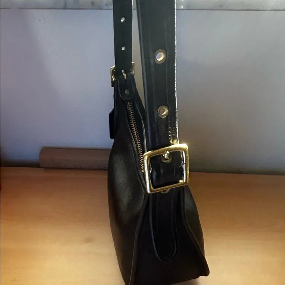 COACH VINTAGE JANICE LEGACY 🖤🖤🖤🖤 - Picture 4 of 14